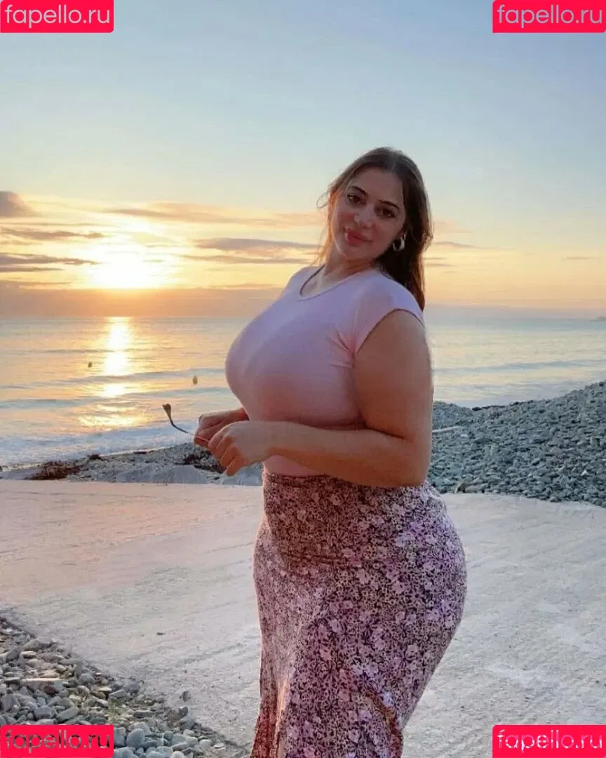 Sara Paris Onlyfans Photo Gallery 