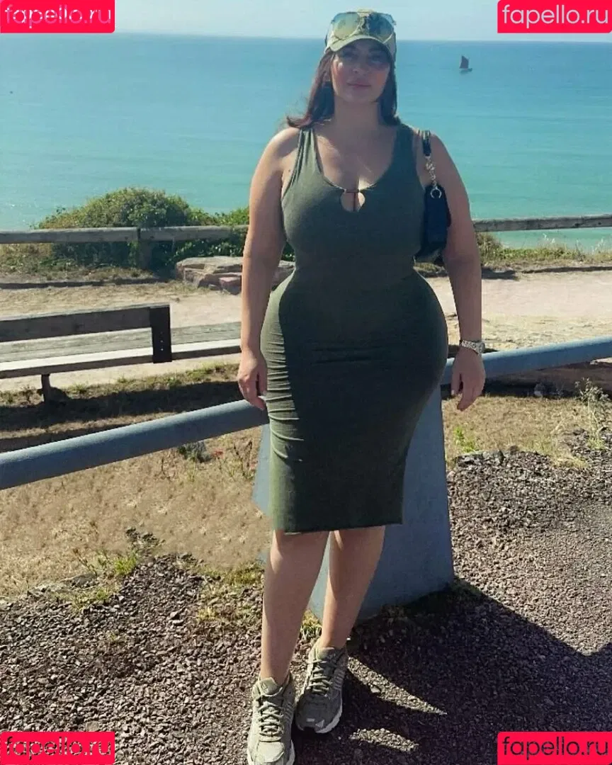 Sara Paris Onlyfans Photo Gallery 