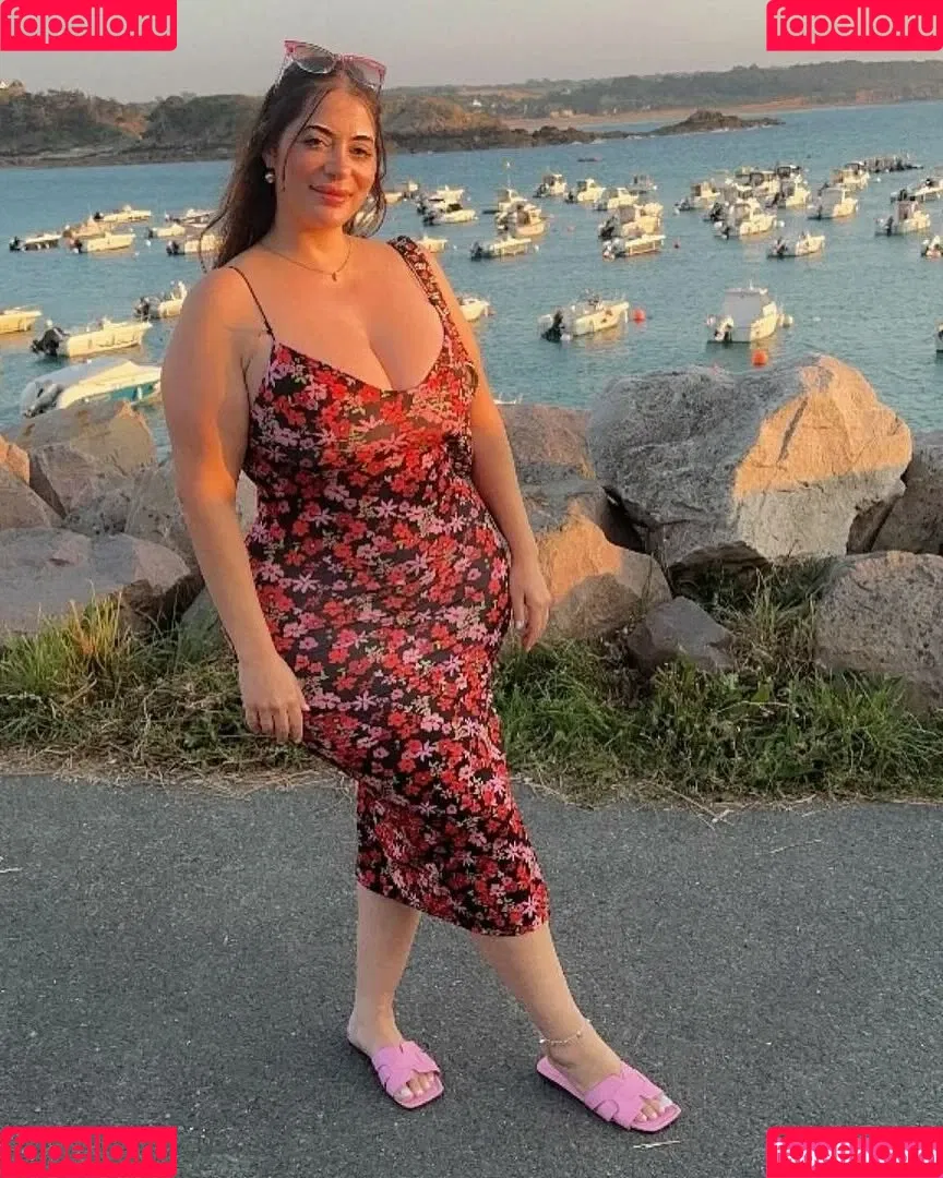 Sara Paris Onlyfans Photo Gallery 
