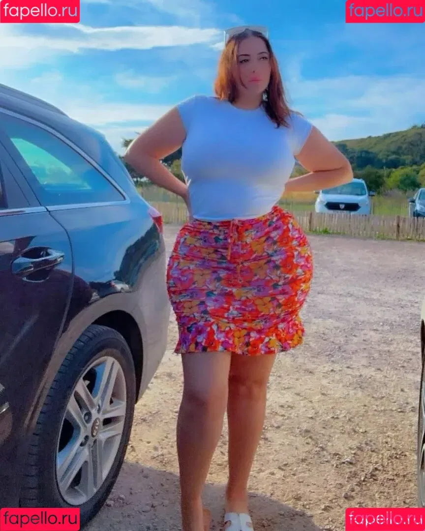 Sara Paris Onlyfans Photo Gallery 