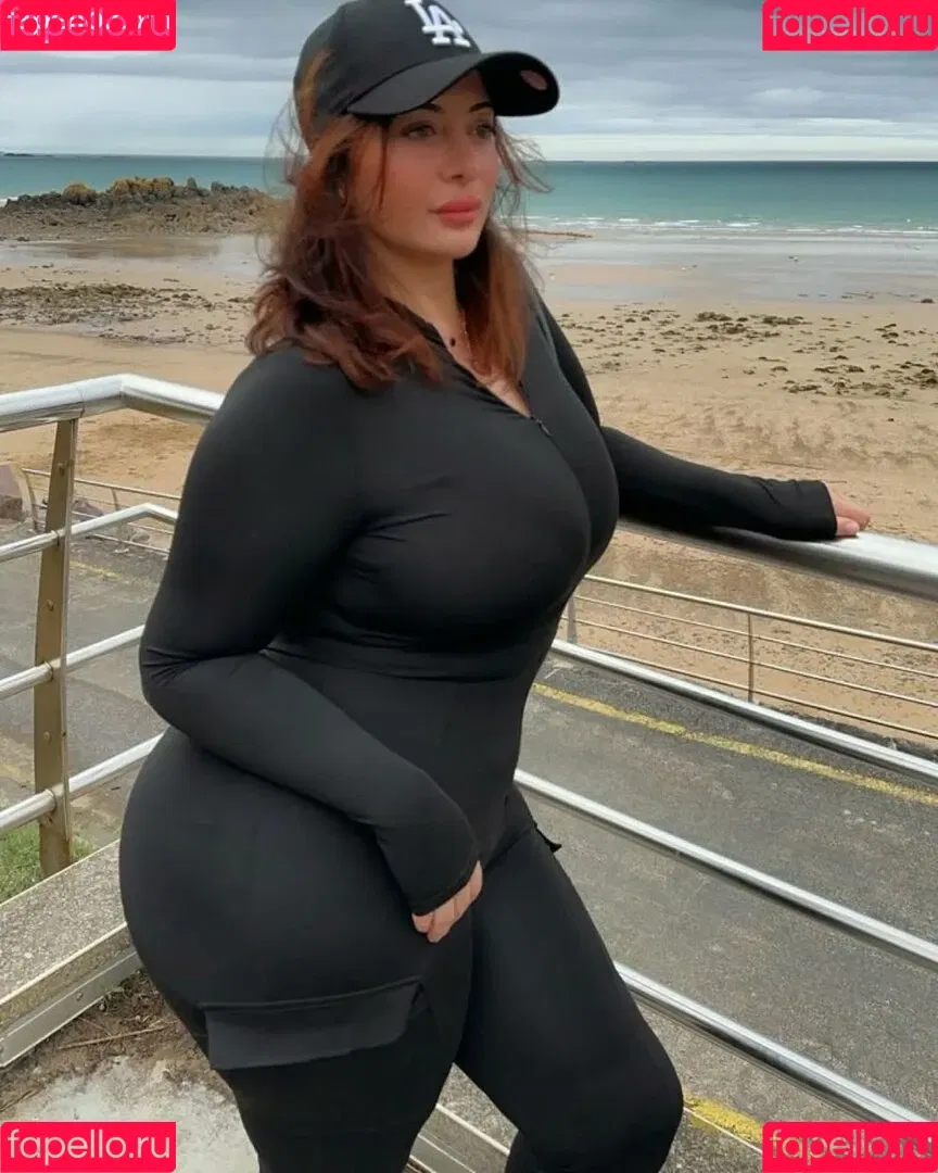 Sara Paris Onlyfans Photo Gallery 