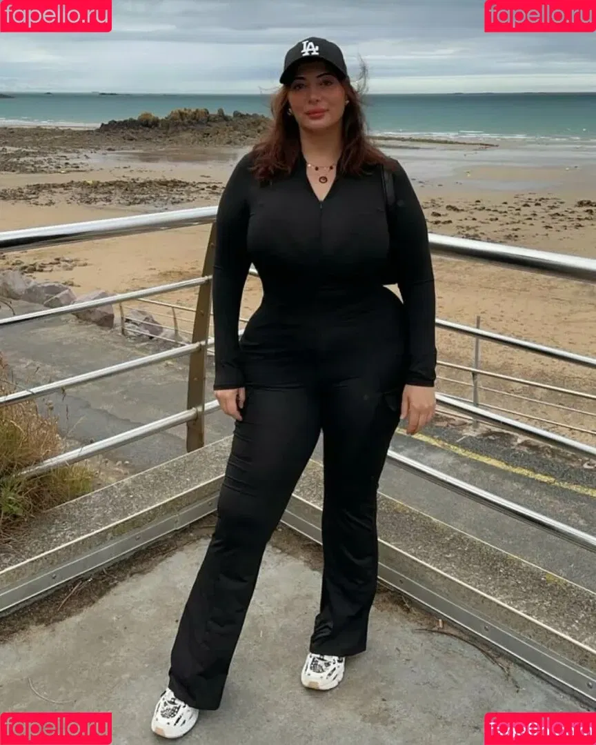 Sara Paris Onlyfans Photo Gallery 