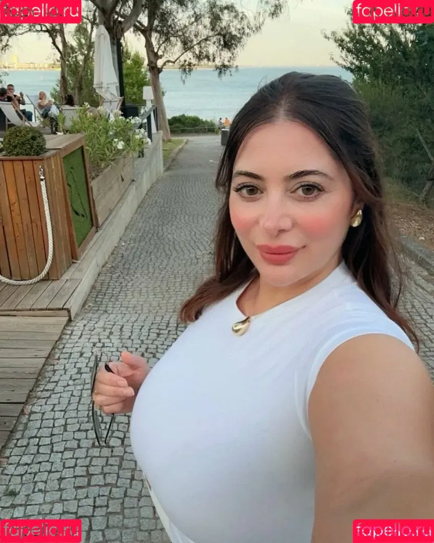Sara Paris Onlyfans Photo Gallery 