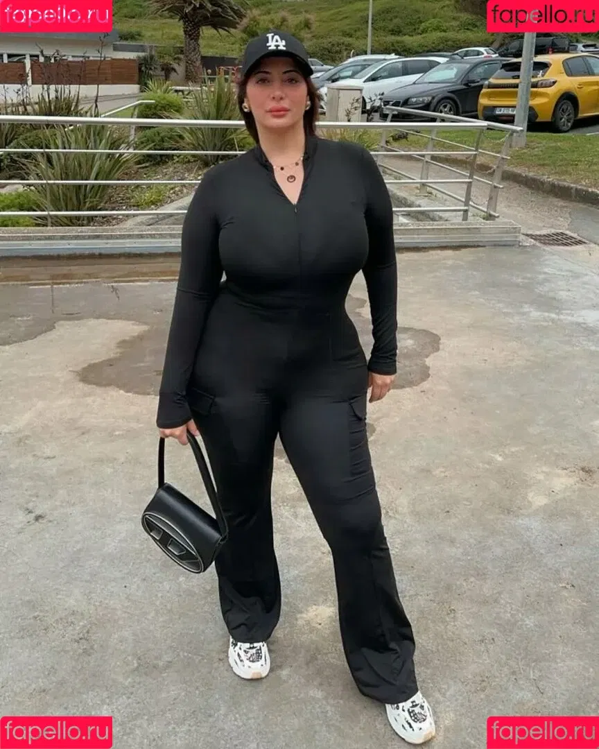 Sara Paris Onlyfans Photo Gallery 