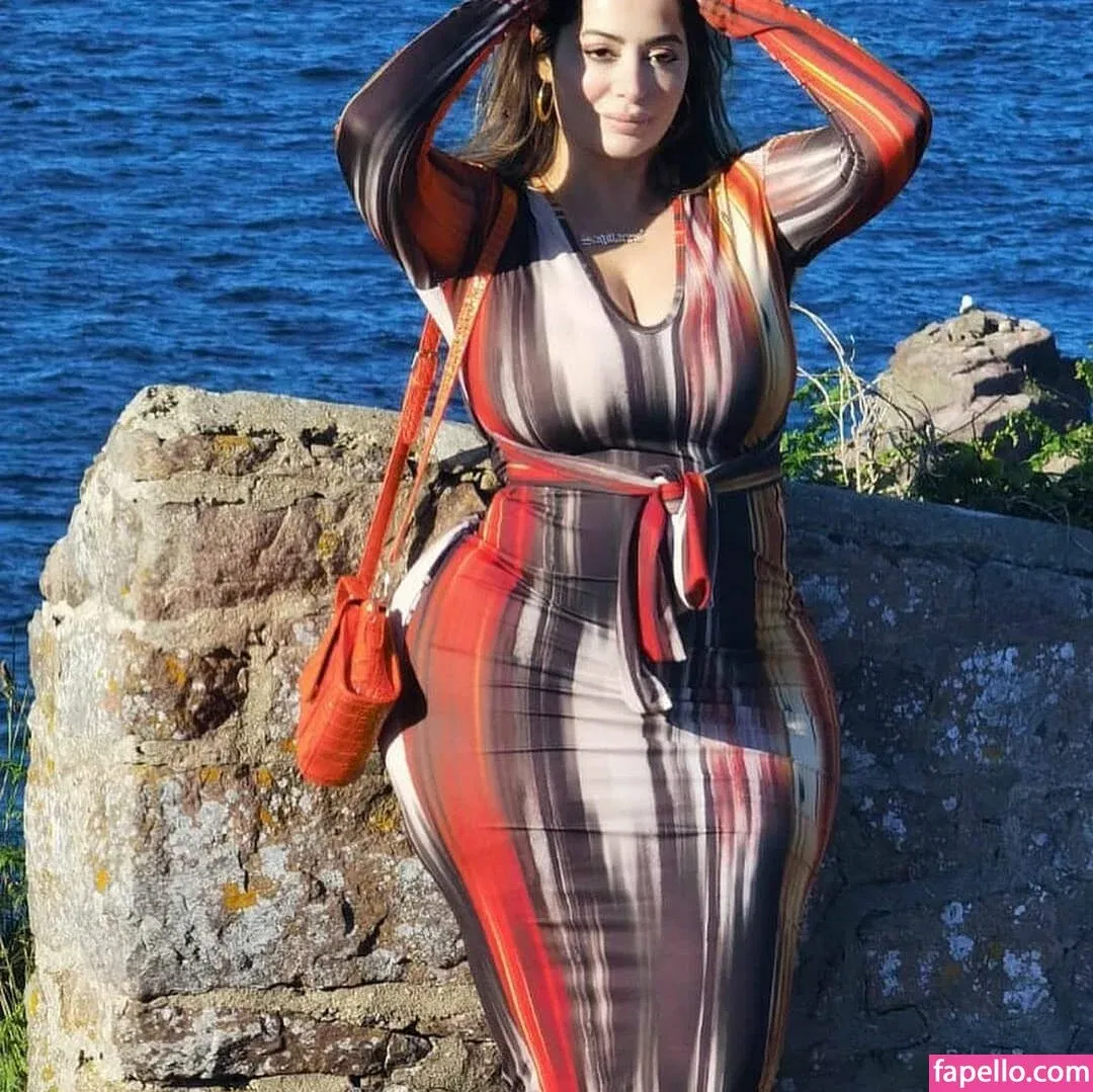 Sara Paris Onlyfans Photo Gallery 