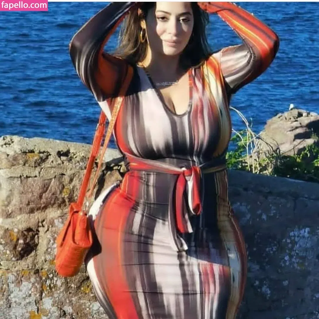 Sara Paris Onlyfans Photo Gallery 