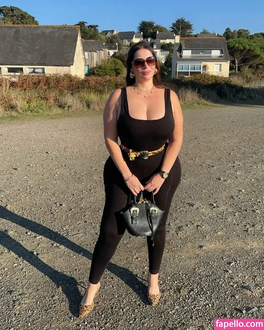 Sara Paris Onlyfans Photo Gallery 