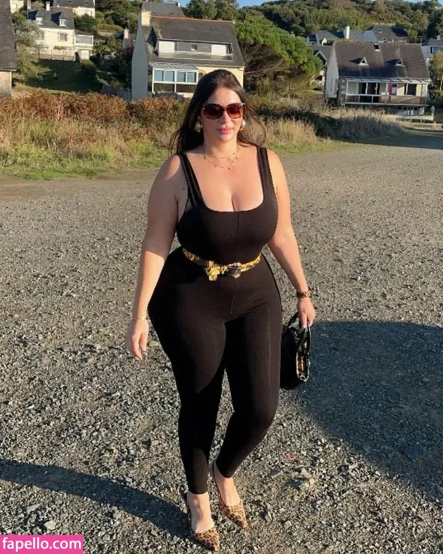 Sara Paris Onlyfans Photo Gallery 