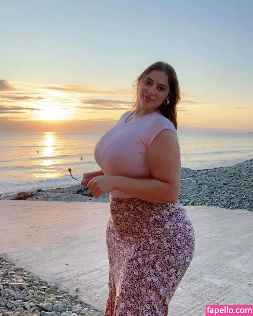 Sara Paris Onlyfans Photo Gallery 