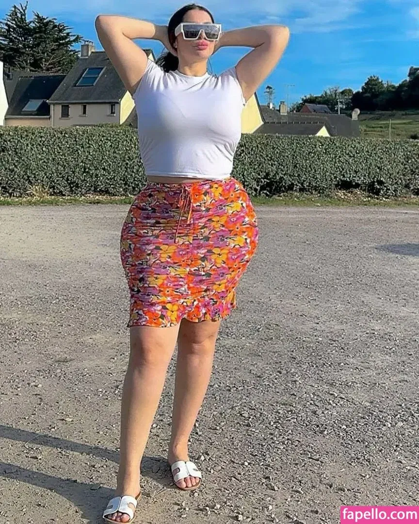 Sara Paris Onlyfans Photo Gallery 