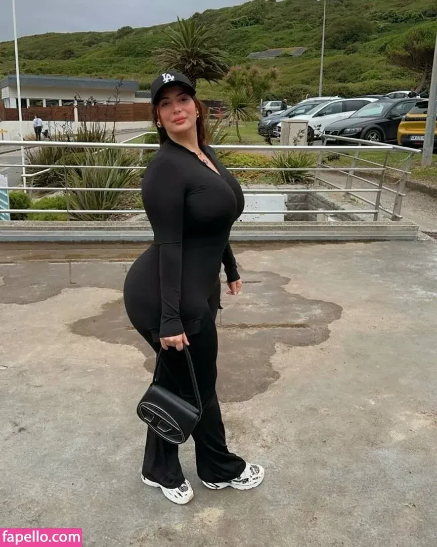 Sara Paris Onlyfans Photo Gallery 