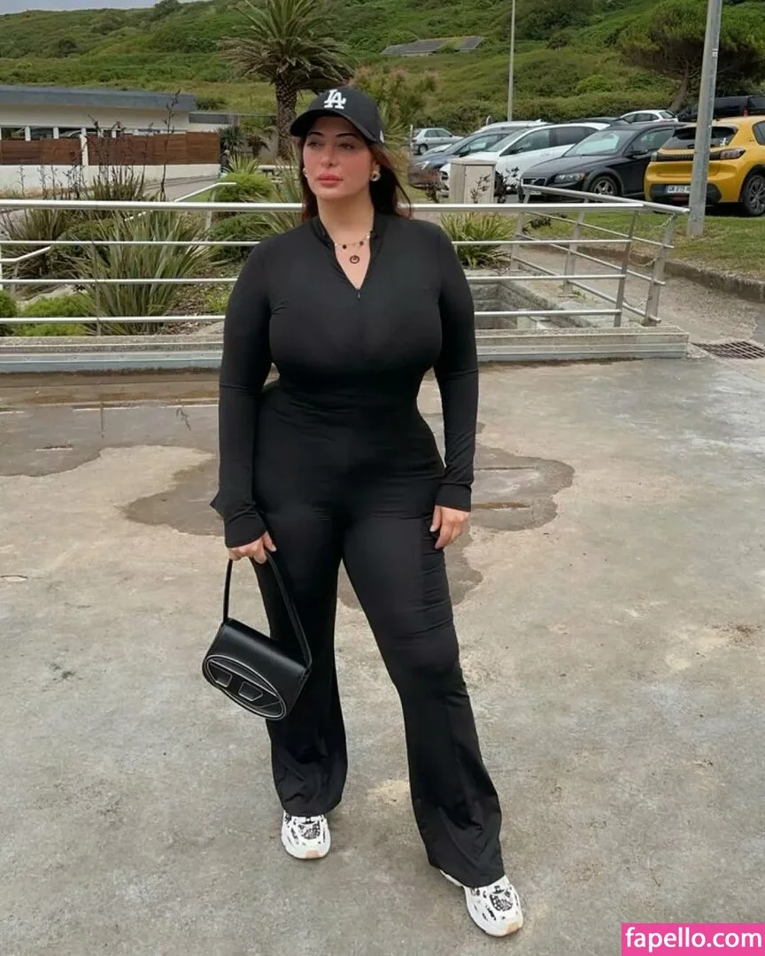 Sara Paris Onlyfans Photo Gallery 