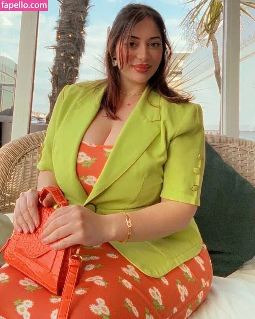 Sara Paris Onlyfans Photo Gallery 