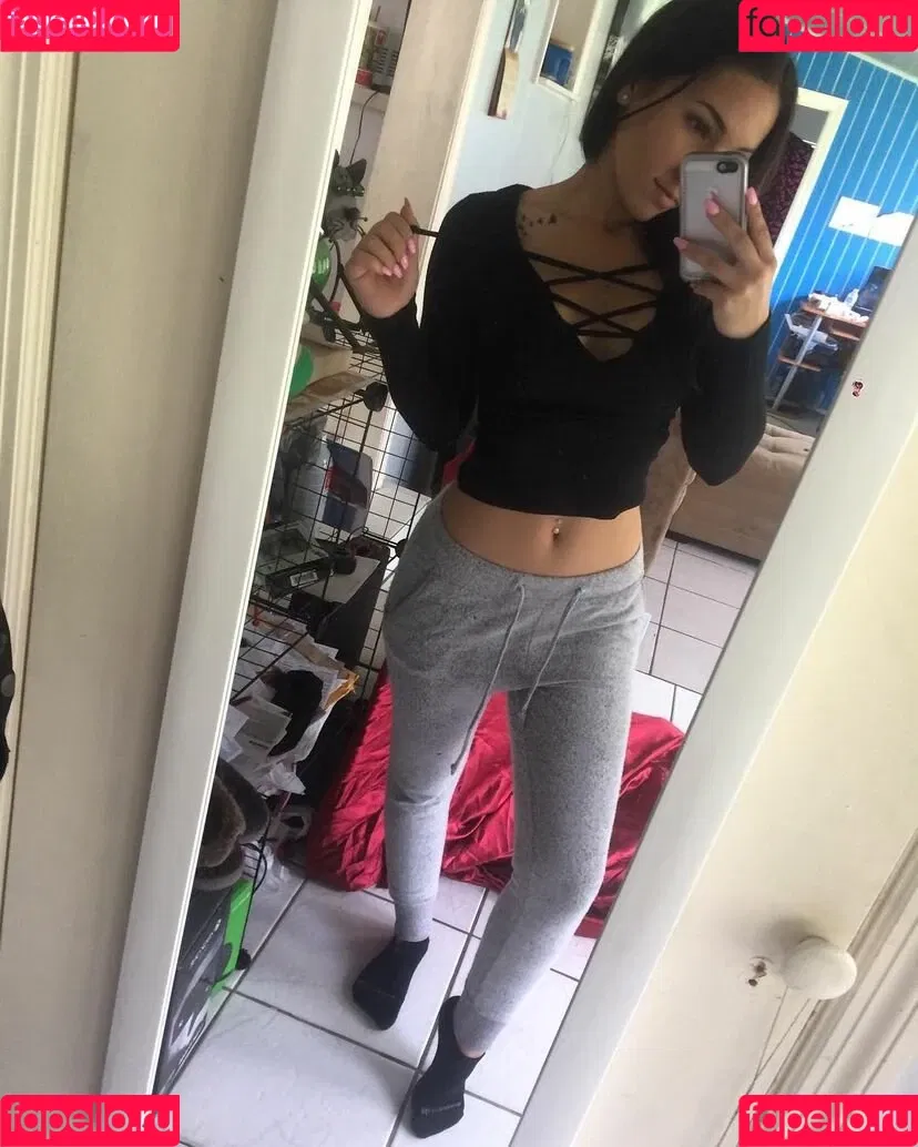 Samantha Brook Onlyfans Photo Gallery 