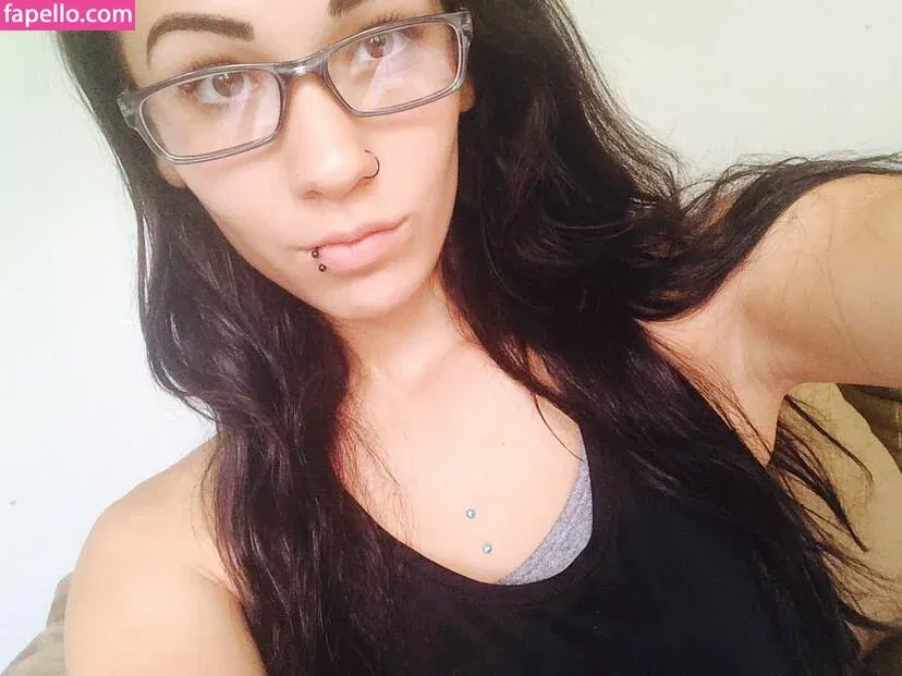 Samantha Brook Onlyfans Photo Gallery 