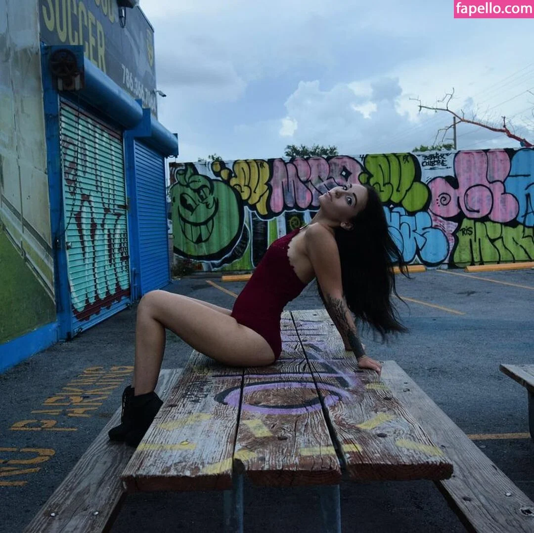 Samantha Brook Onlyfans Photo Gallery 