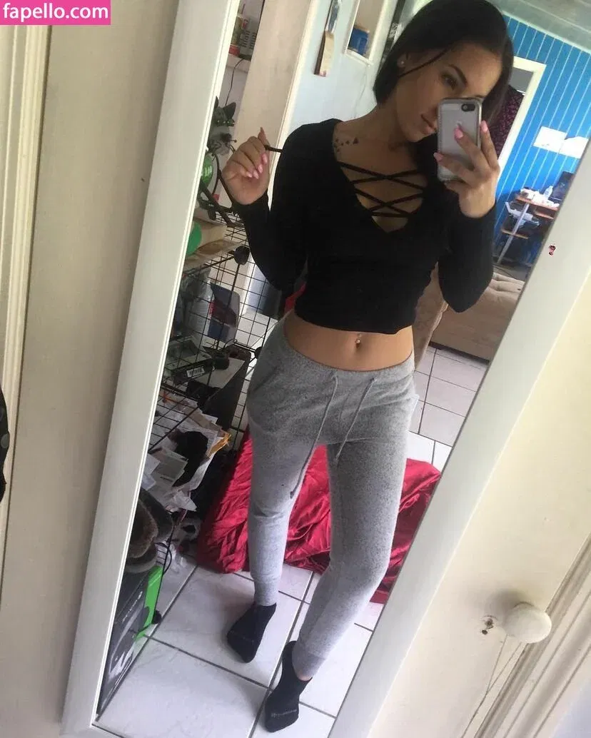 Samantha Brook Onlyfans Photo Gallery 