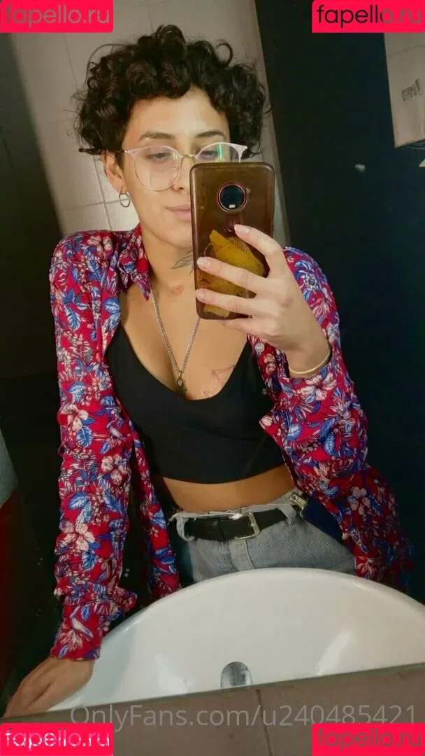 thequeenwithcurls Onlyfans Photo Gallery 