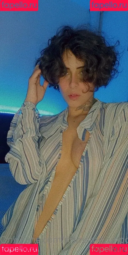 thequeenwithcurls Onlyfans Photo Gallery 