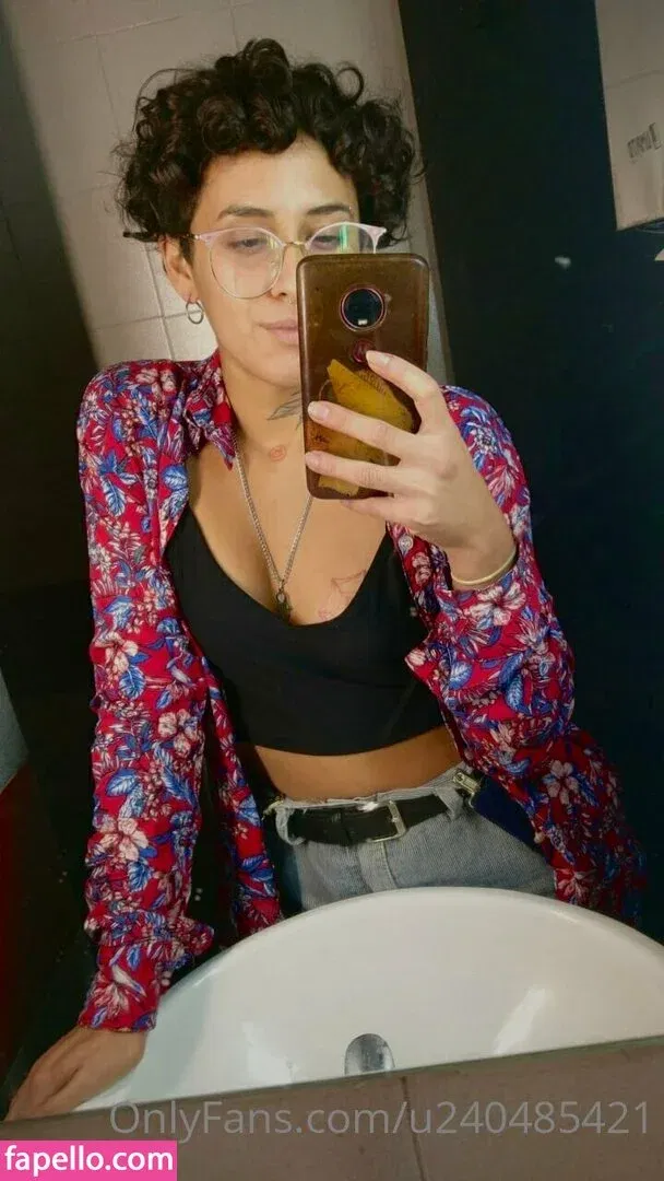 thequeenwithcurls Onlyfans Photo Gallery 