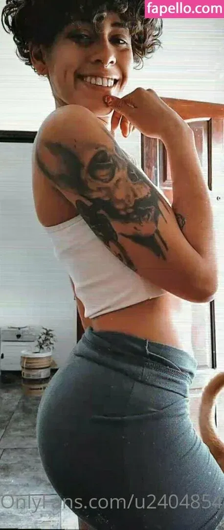 thequeenwithcurls Onlyfans Photo Gallery 