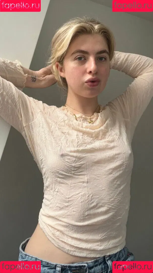 Anais Gallagher Onlyfans Photo Gallery 