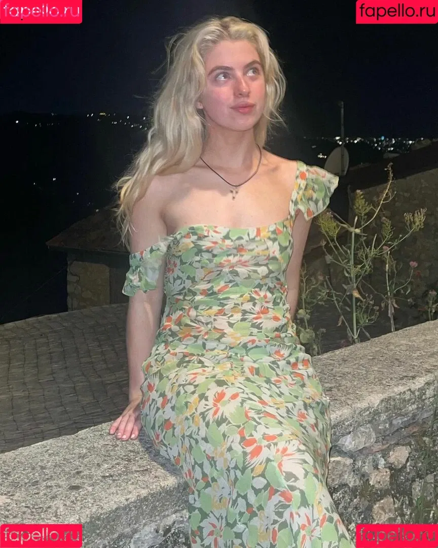 Anais Gallagher Onlyfans Photo Gallery 