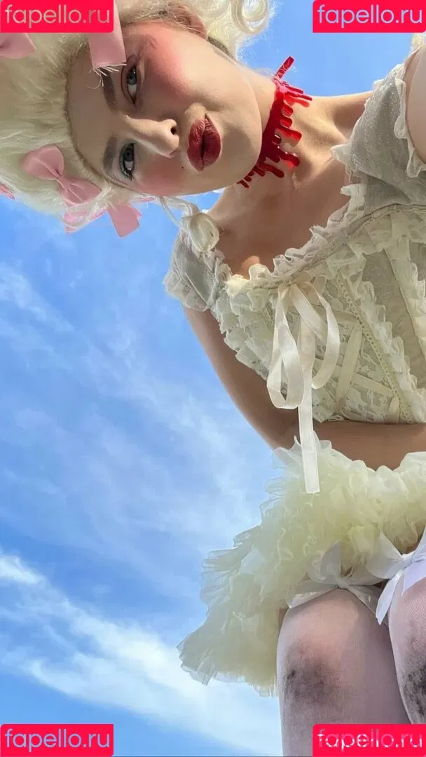 Anais Gallagher Onlyfans Photo Gallery 