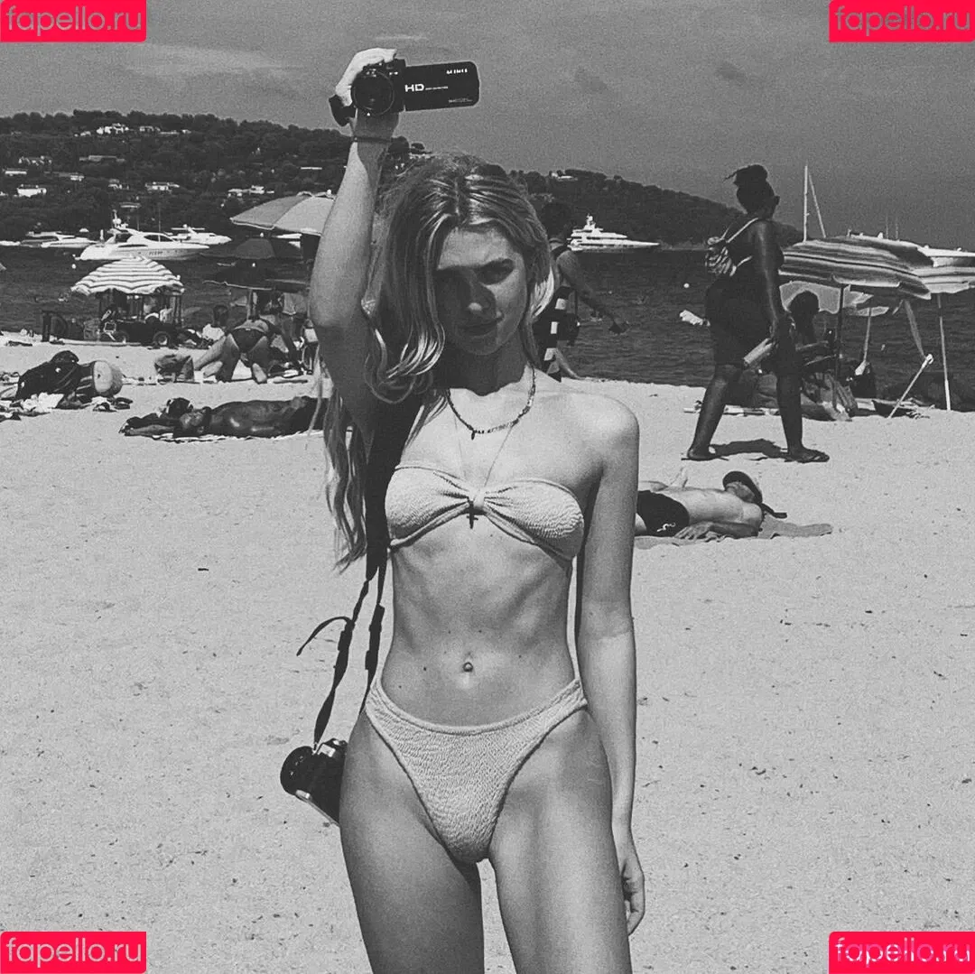 Anais Gallagher Onlyfans Photo Gallery 