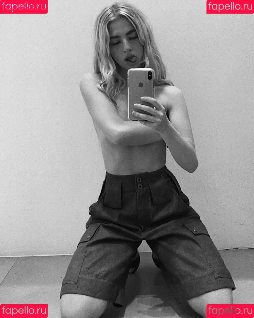 Anais Gallagher Onlyfans Photo Gallery 