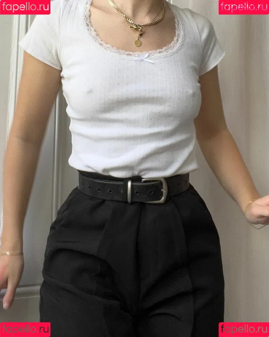 Anais Gallagher Onlyfans Photo Gallery 