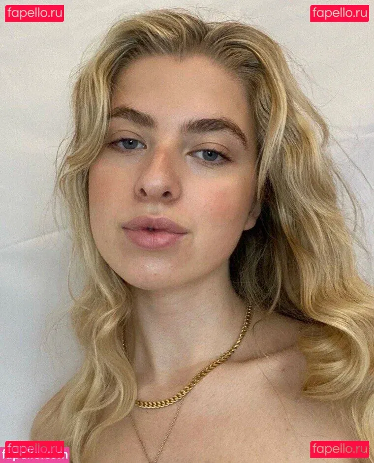 Anais Gallagher Onlyfans Photo Gallery 