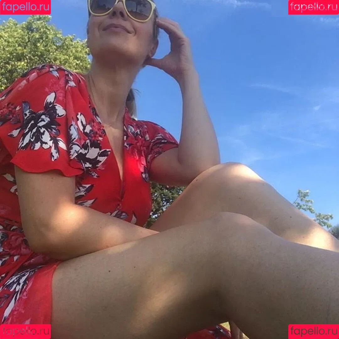 Ruth Moschner Onlyfans Photo Gallery 