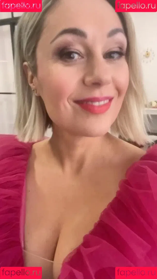 Ruth Moschner Onlyfans Photo Gallery 