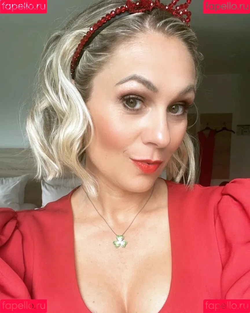 Ruth Moschner Onlyfans Photo Gallery 