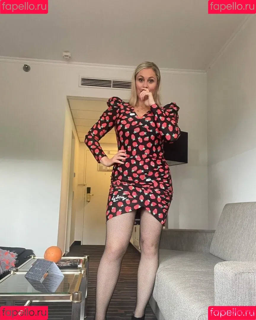 Ruth Moschner Onlyfans Photo Gallery 