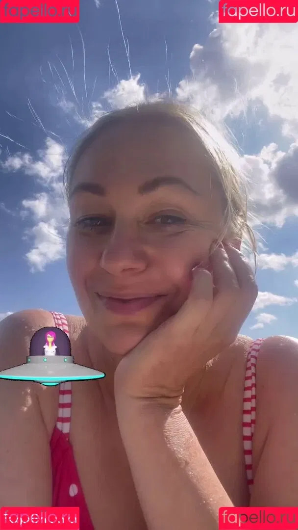 Ruth Moschner Onlyfans Photo Gallery 