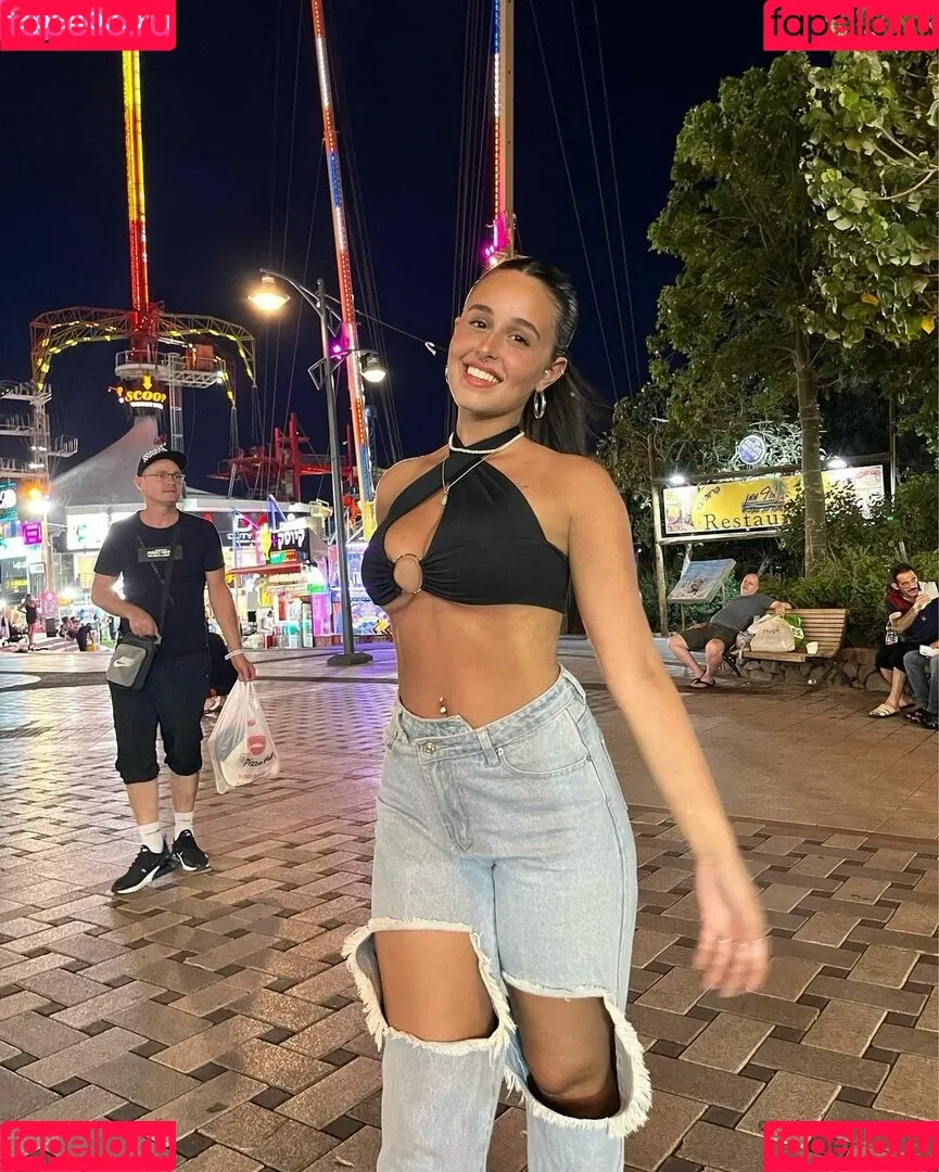 May Cohen Onlyfans Photo Gallery 
