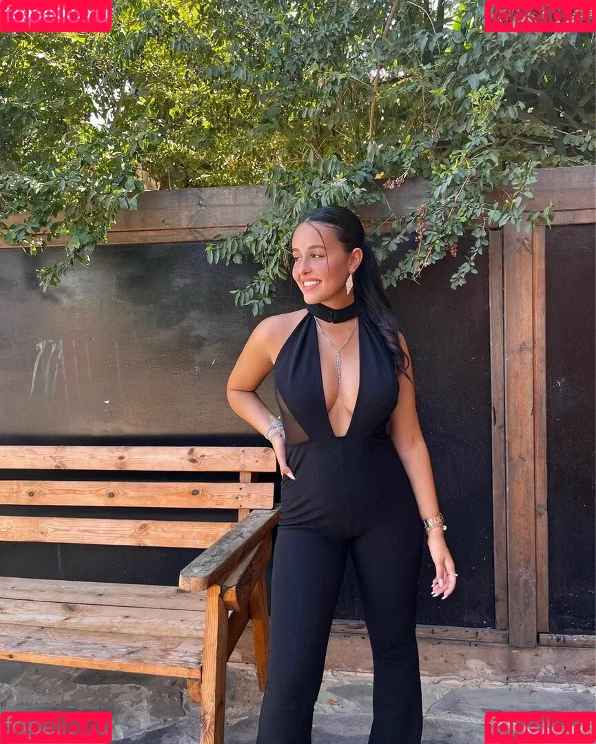 May Cohen Onlyfans Photo Gallery 