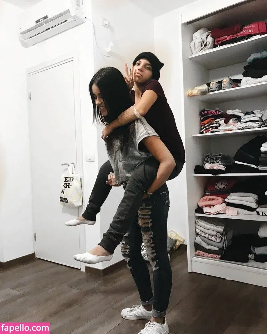 May Cohen Onlyfans Photo Gallery 