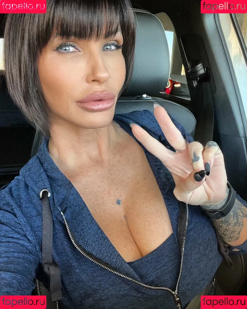 Shay Fox Onlyfans Photo Gallery 