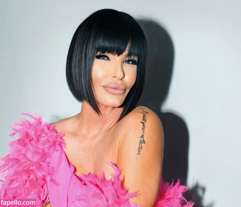 Shay Fox Onlyfans Photo Gallery 