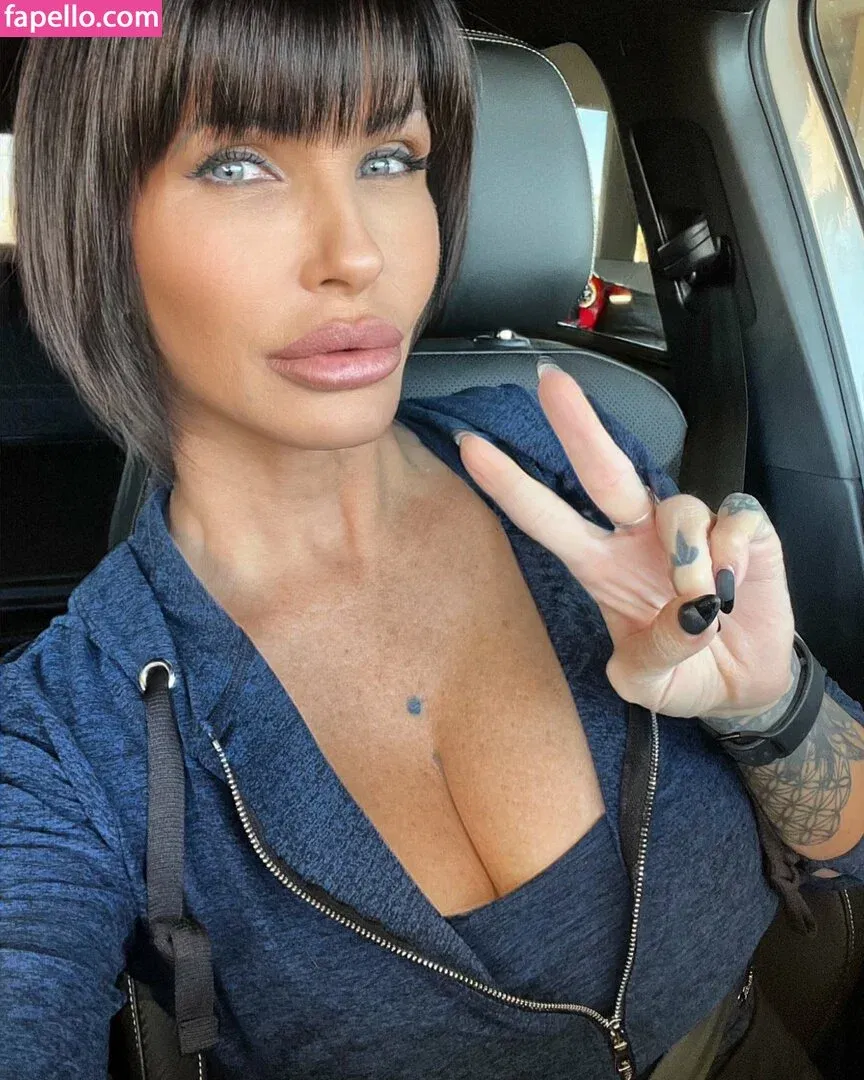 Shay Fox Onlyfans Photo Gallery 