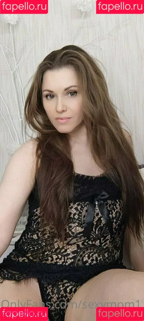 Sexy Mom Onlyfans Photo Gallery 