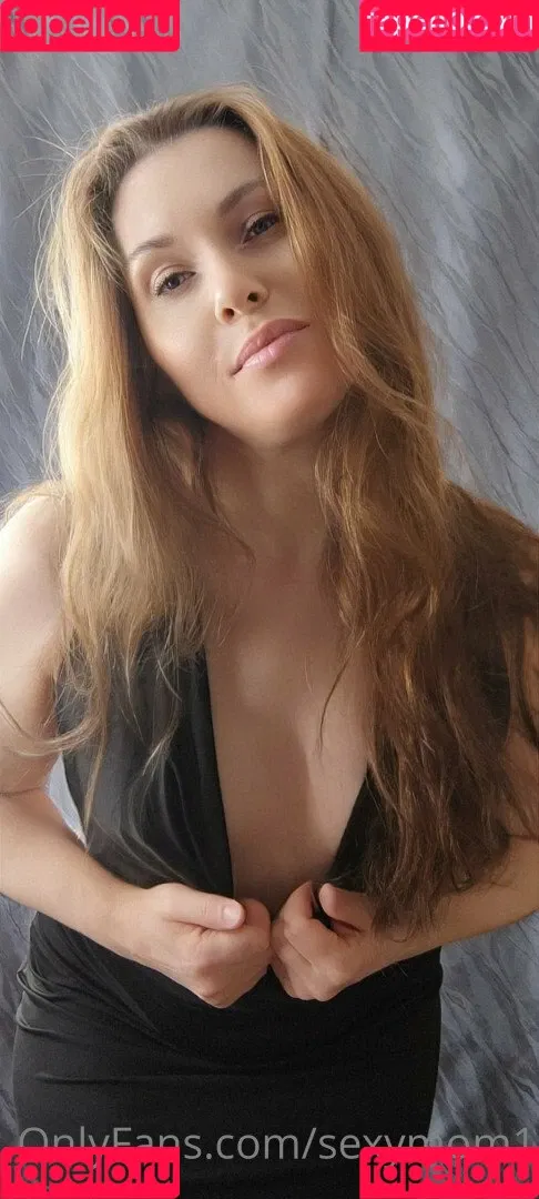Sexy Mom Onlyfans Photo Gallery 