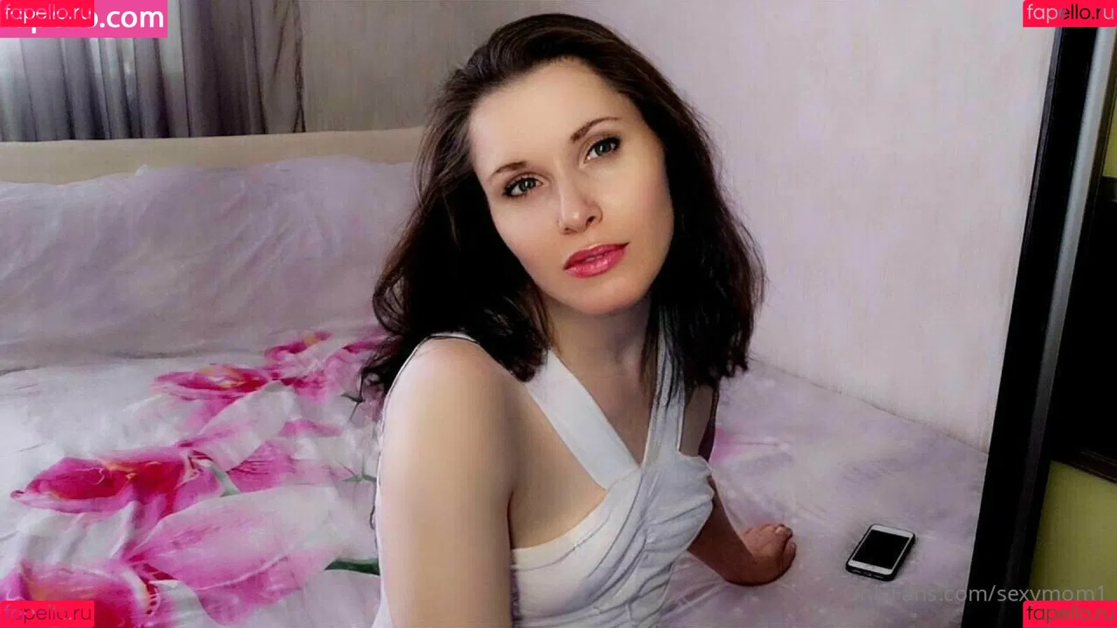 Sexy Mom Onlyfans Photo Gallery 
