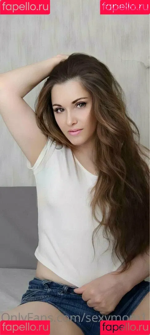 Sexy Mom Onlyfans Photo Gallery 