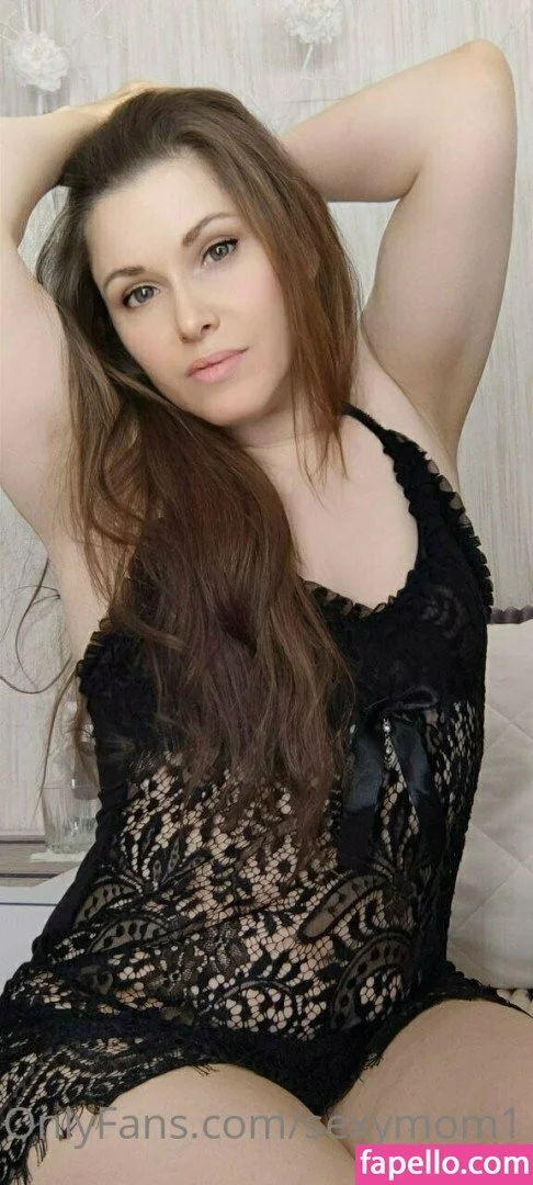 Sexy Mom Onlyfans Photo Gallery 