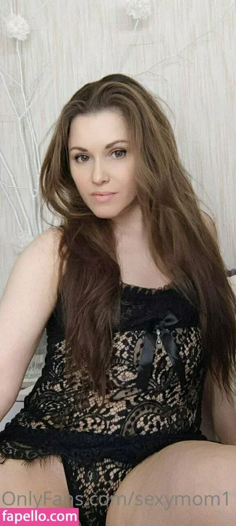 Sexy Mom Onlyfans Photo Gallery 