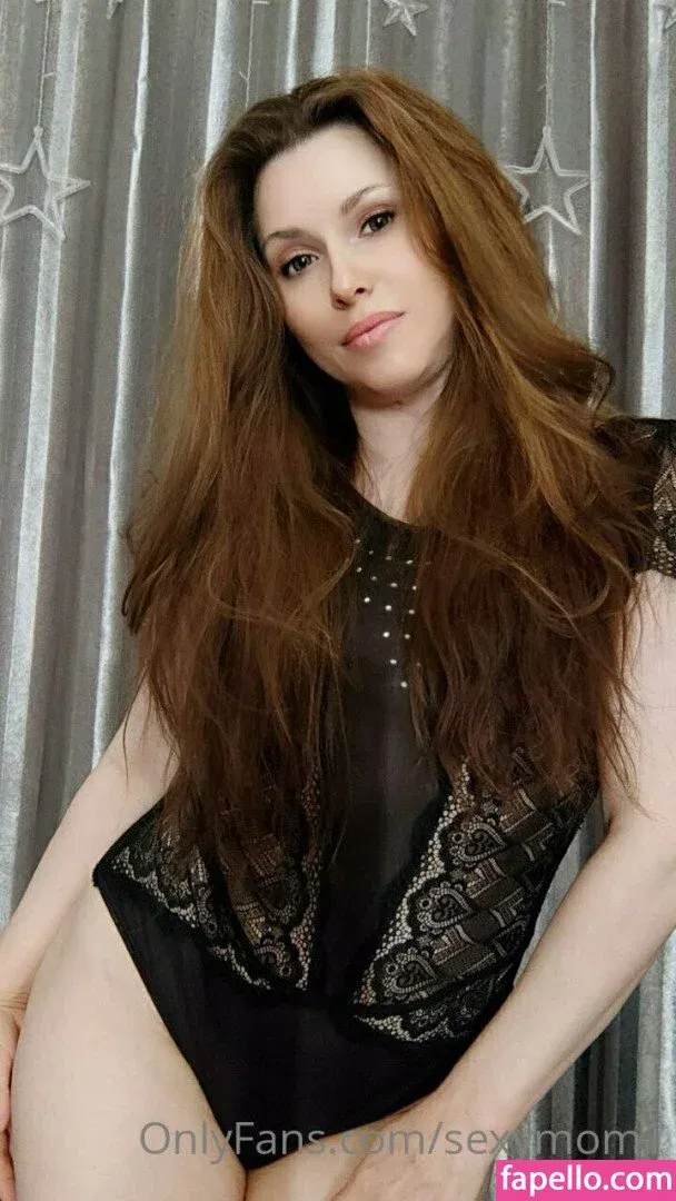 Sexy Mom Onlyfans Photo Gallery 